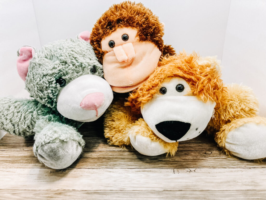 Using Puppets for Speech Therapy Sessions